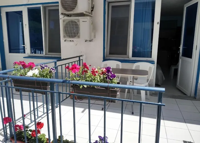 The Blue - In A Complex Next To The By Flаt Manаger * Поморие